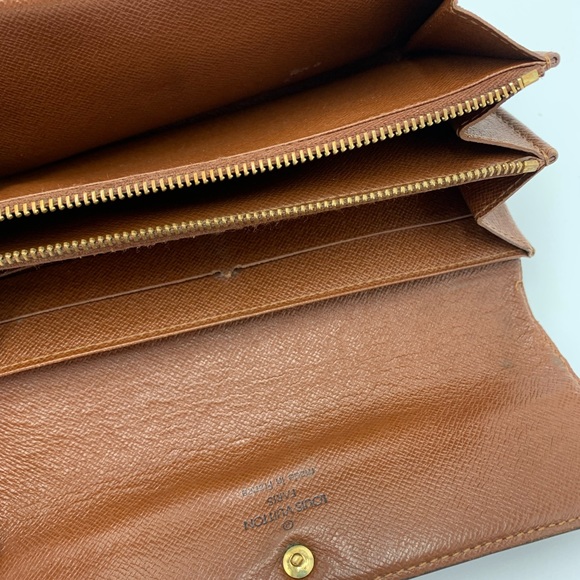 💥AUTHENTIC💥 Louis Vuitton Monogram Sarah Wallet - Picture 9 of 12